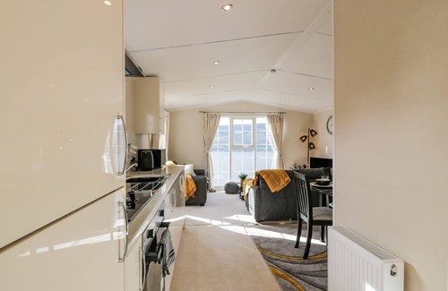 Cove Cottage | 11 MANSION VIEW, pet friendly, with a garden in Kilcreggan