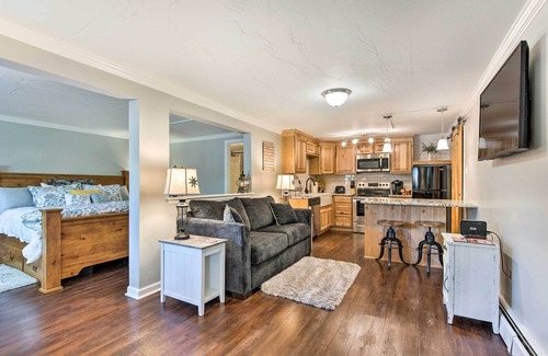 Creighton Apartment | 11 Mi to Denver Zoo: Lakewood Studio w/Fire Pit!