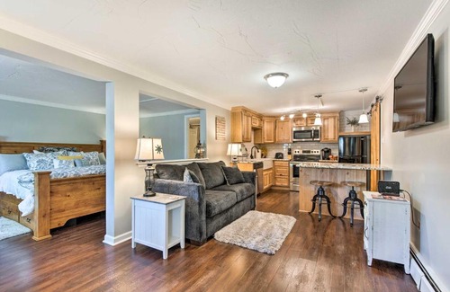 Creighton Apartment | 11 Mi to Denver Zoo Lakewood Studio with Fire Pit!