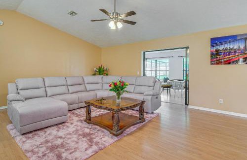 Ocala House | 11 Mi to Dtwn Ocala Home with Screened-In Lanai!