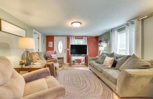 Fife Lake House | 11 Mi to Lake Fife Farmhouse with Yard and Fire Pit!
