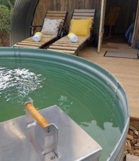 Helderberg Rural House | 11 Mountain Stream Hot Tub Self Catering