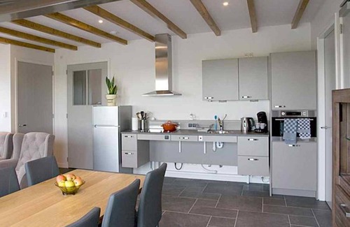 Ouderkerk aan den IJssel House | 115 m² House ∙ 3 bedrooms ∙ 8 guests