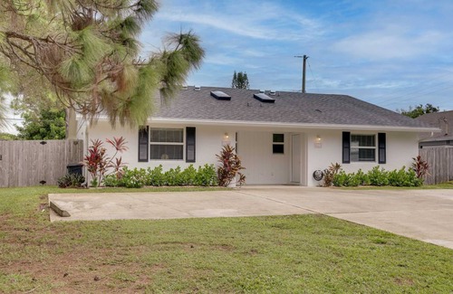 North Palm Beach Heights Apartment | 111 m² Apartment ∙ 2 bedrooms ∙ 4 guests