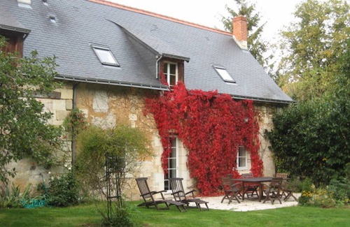 Saint-Benoit-la-Foret Cottage | 110 m² Cabin ∙ 3 bedrooms ∙ 6 guests