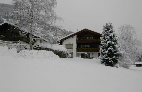 Fuegenberg Apartment | 110 m² Apartment ∙ 5 bedrooms ∙ 8 guests
