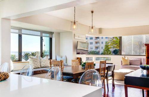 Sea Point Apartment | 110 m² Apartment ∙ 2 bedrooms ∙ 5 guests