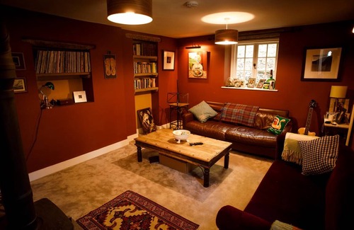 Combe Hay Cottage | 110 m² Cabin ∙ 4 bedrooms ∙ 8 guests