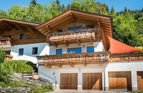 Schwaz Ski Chalet | 110 m² Chalet ∙ 4 bedrooms ∙ 8 guests