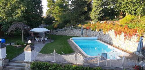 Jindrichuv Hradec Apartment | 110 m² Apartment ∙ 2 bedrooms ∙ 5 guests