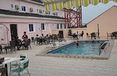 Akure Hotel | 110 m² Hotel ∙ 2 bedrooms ∙ 10 guests