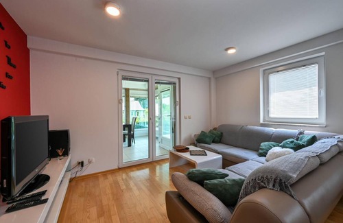 Ivanec House | 110 m² House ∙ 2 bedrooms ∙ 6 guests