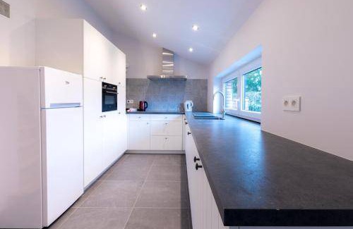 Bazel House | 110 m² House ∙ 2 bedrooms ∙ 8 guests