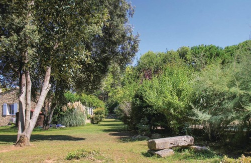 Maubec House | 110 m² House ∙ 3 bedrooms ∙ 6 guests