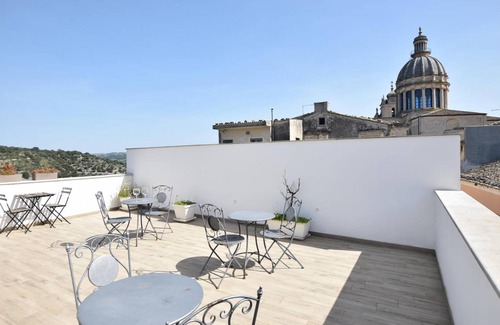 Ragusa House | 110 m² House ∙ 3 bedrooms ∙ 6 guests