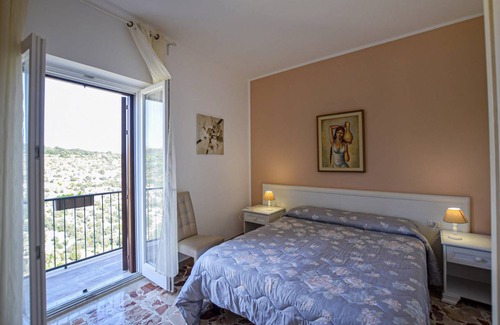 Ragusa House | 110 m² House ∙ 3 bedrooms ∙ 6 guests