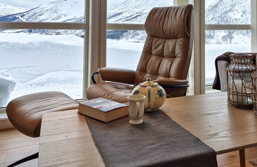 Stordal House | 110 m² House ∙ 4 bedrooms ∙ 8 guests