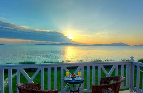 Gialova Resort | 110 m² Resort ∙ 3 bedrooms ∙ 6 guests