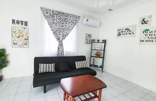 Labuan House | 1100 m² House ∙ 3 bedrooms ∙ 8 guests