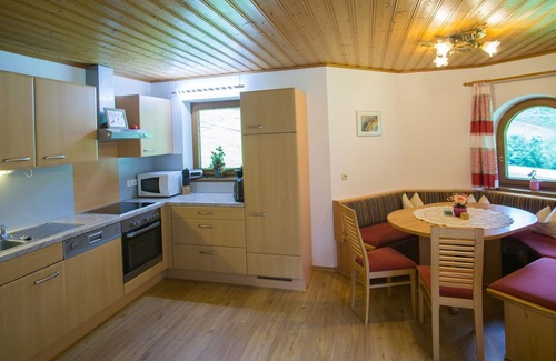 Mayrhofen Apartment | 110m² vacation apartment in a quiet location in the wild and romantic Zillertal valley