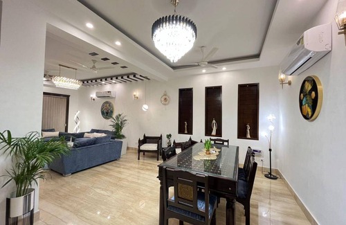 South Extension Apartment | 111 m² Apartment ∙ 3 bedrooms ∙ 8 guests