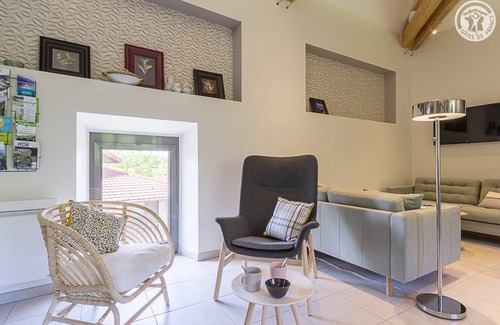 Saint-Paul House | 111 m² Gîte ∙ 4 bedrooms ∙ 10 guests