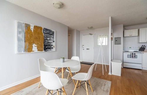 South End Apartment | 112 Bright DT Apt w Amazing View