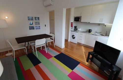 Boavista Apartment | 112-E Art Deco apartment in city center. Confort and cozyness. AC, wifi.