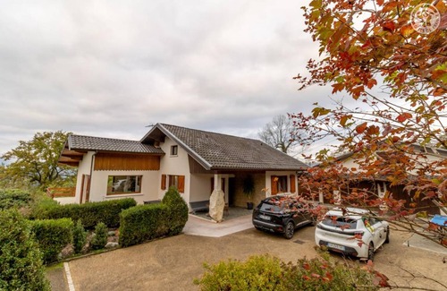 Saint-Ours House | 112 m² Gîte ∙ 3 bedrooms ∙ 6 guests