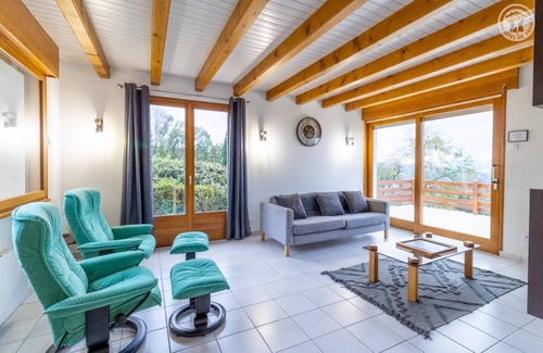 Saint-Ours House | 112 m² Gîte ∙ 3 bedrooms ∙ 6 guests