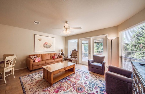 New Braunfels Condo | 114 m² Condo ∙ 3 bedrooms ∙ 8 guests