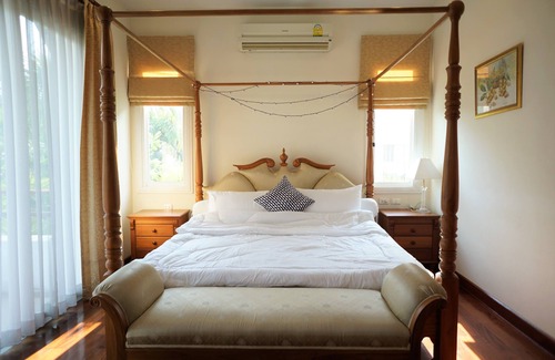 Chonburi Villa | 114 Star's Pier Private Villa