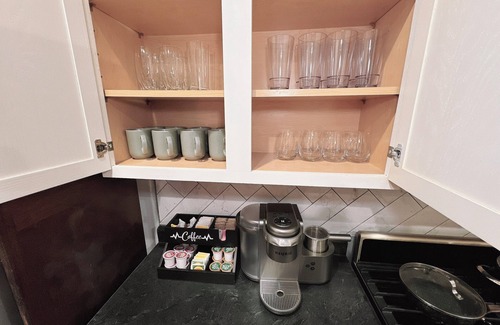 Dubuque Apartment | 115#201-Spacious 3-bedroom apartment with WiFi, AC in charming Dubuque