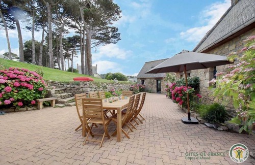 Trevou-Treguignec House | 115 m² Gîte ∙ 3 bedrooms ∙ 6 guests