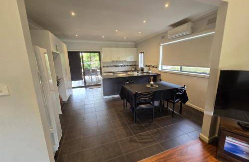Echuca House | 115 m² House ∙ 2 bedrooms ∙ 4 guests