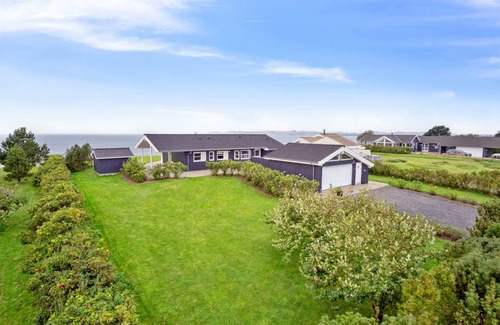 Knebel House | 115 m² House ∙ 3 bedrooms ∙ 6 guests