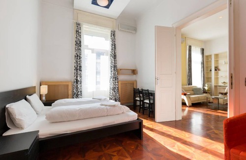 Ferencvaros Apartment | 116 m² Apartment ∙ 2 bedrooms ∙ 4 guests