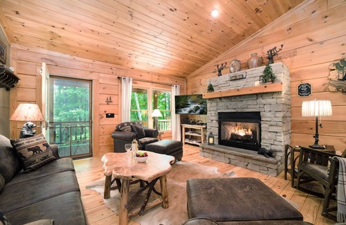 Cullowhee House | 116 m² House ∙ 2 bedrooms ∙ 6 guests