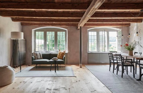 Muenchenwiler Apartment | 117 m² Apartment ∙ 1 bedroom ∙ 4 guests