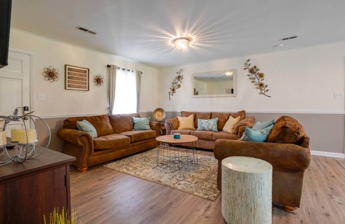 Decatur House | 117 m² House ∙ 3 bedrooms ∙ 6 guests