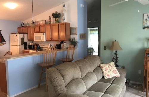 Liberty Park Villa | 1189 Z3a VILLAGE OF LIBERTY PARK by REMAX Premier