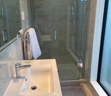 Blockhouse Bay House | 11A Addison street home stay