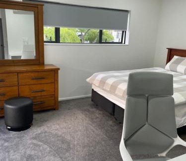 Blockhouse Bay House | 11A Addison street home stay