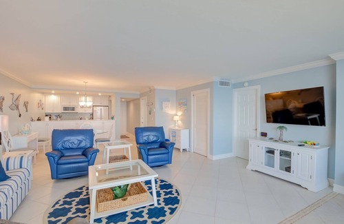 Punta Rassa Condo | 11TH FLOOR, SANIBEL HARBOUR TOWER PRIVATE BEACH UPGRADED