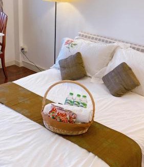 Phra Khanong Apartment | 12/14 HOME Studio
