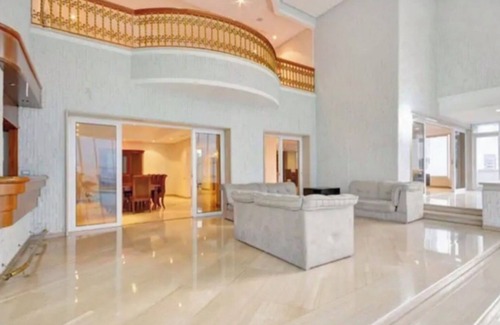 El Poblado Apartment | 12 Bedrooms Luxury Poblado Penthouse Heated Pool Sauna Butler Security
