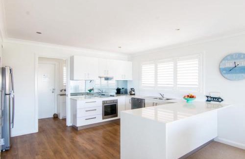 Forster House | 12 Cliff Road