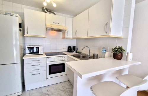 Maioris Decima Apartment | 12' from the airport. Terrace. Pool. Parking. Workaction & Golf in Maioris.