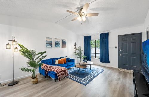 Heritage House | 12 Guests near Lackland AFB 9630 SeaWorld