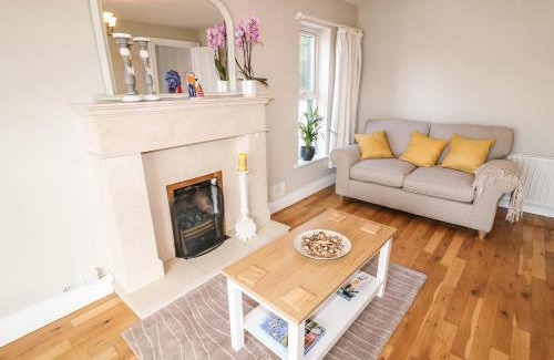 Buncrana House | 12 Hillview